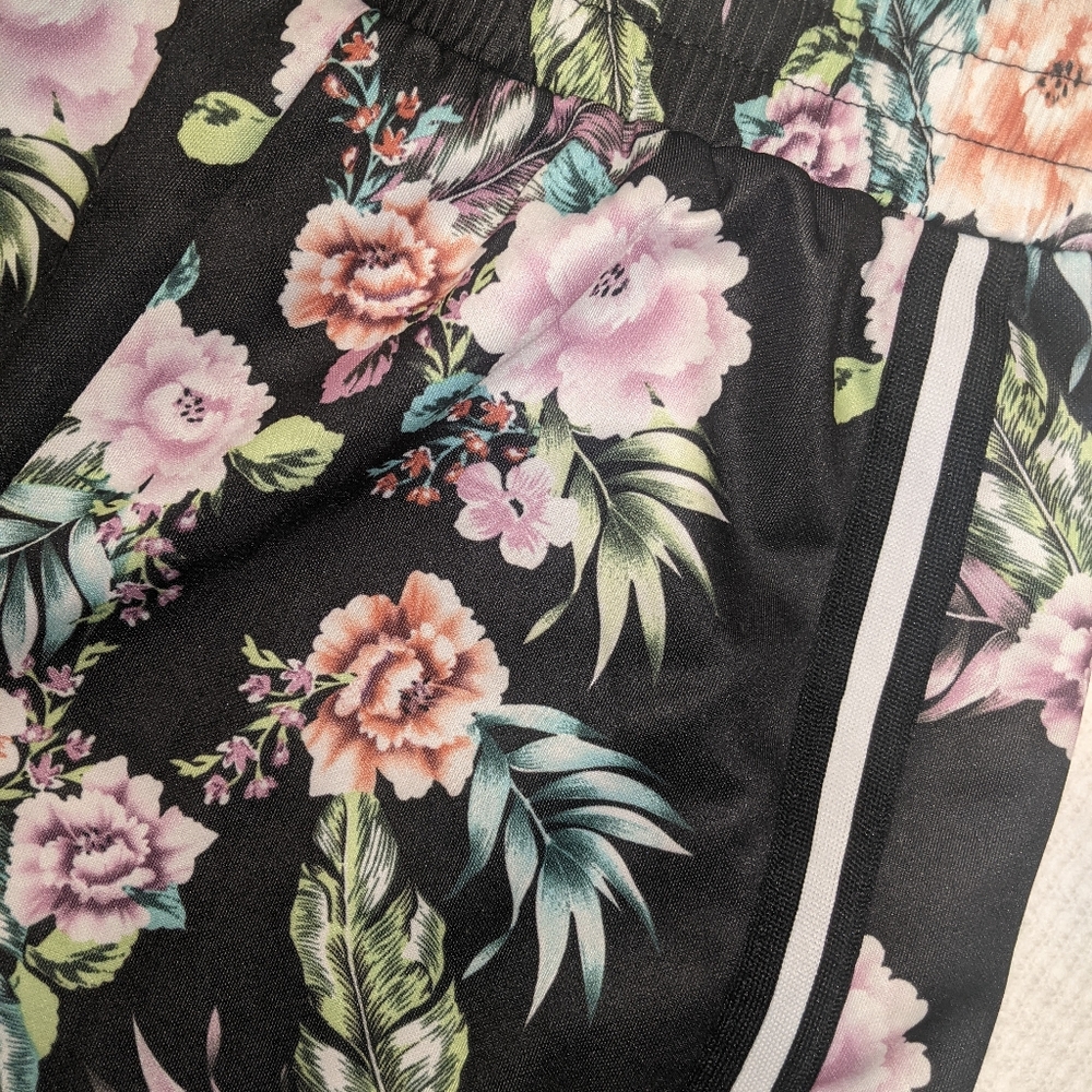 Shorts with flowers